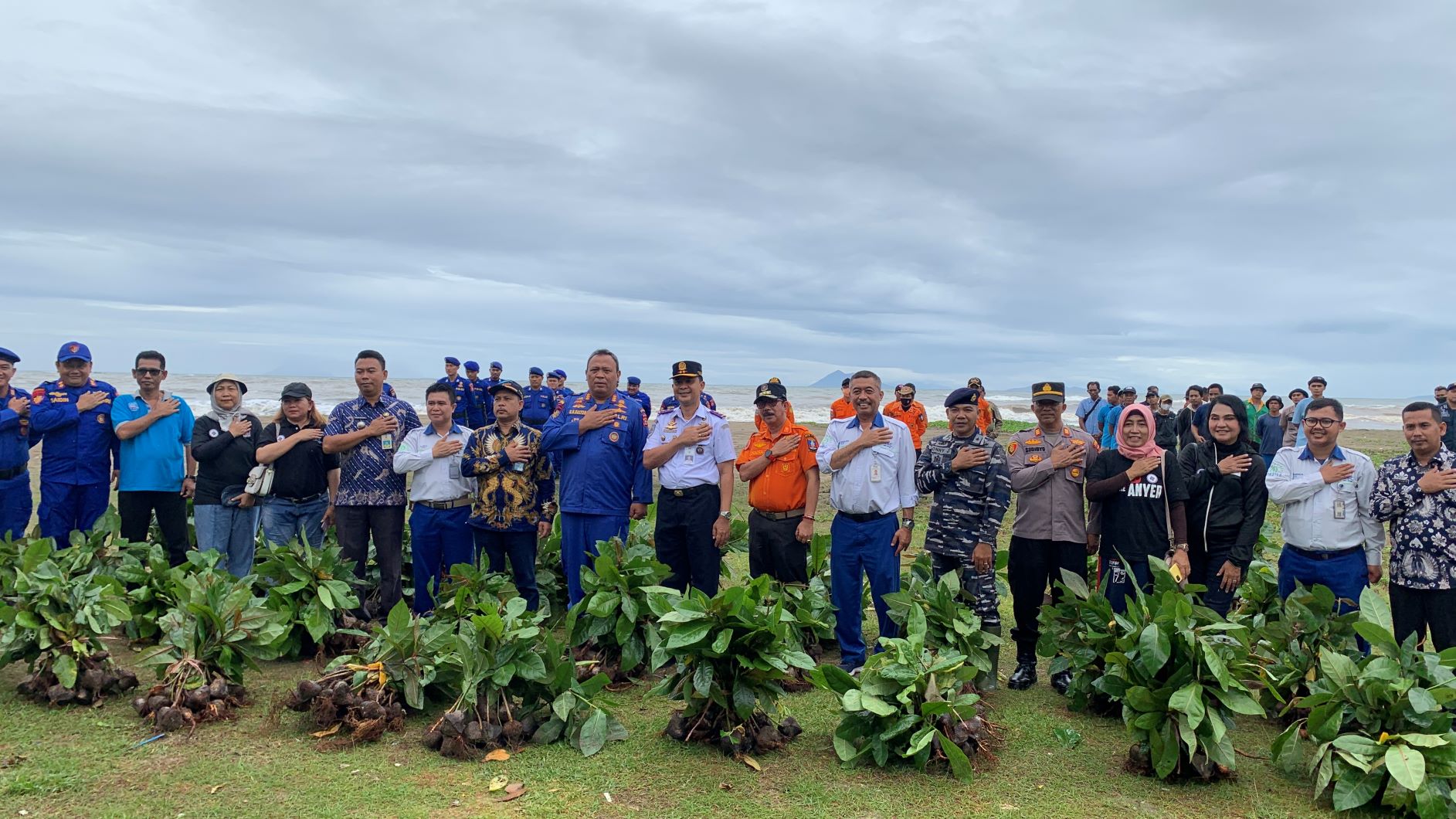 Amal dalam Kegiatan Masyarakat